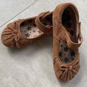 Livie & Luca Mary Jane